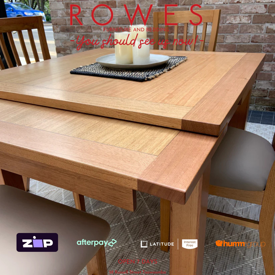 Wooden extension dining table