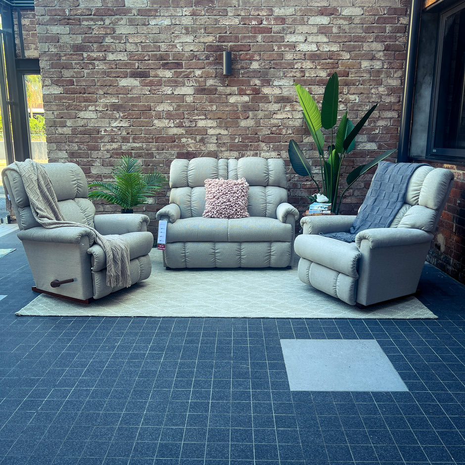 Lounge Suites Toowoomba Leather Recliners Rowes Furniture rowesfurniture
