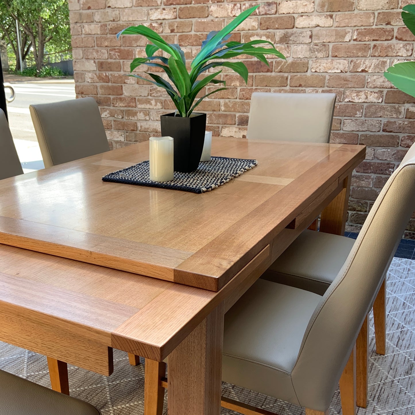 Nova Dining Table