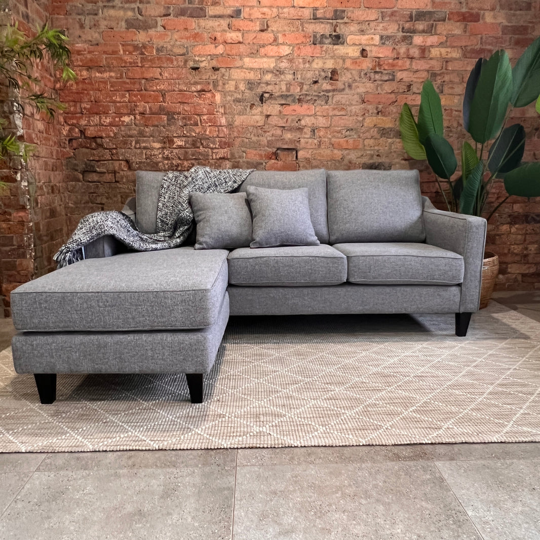 Lounge Suites Toowoomba Leather Recliners Rowes Furniture rowesfurniture