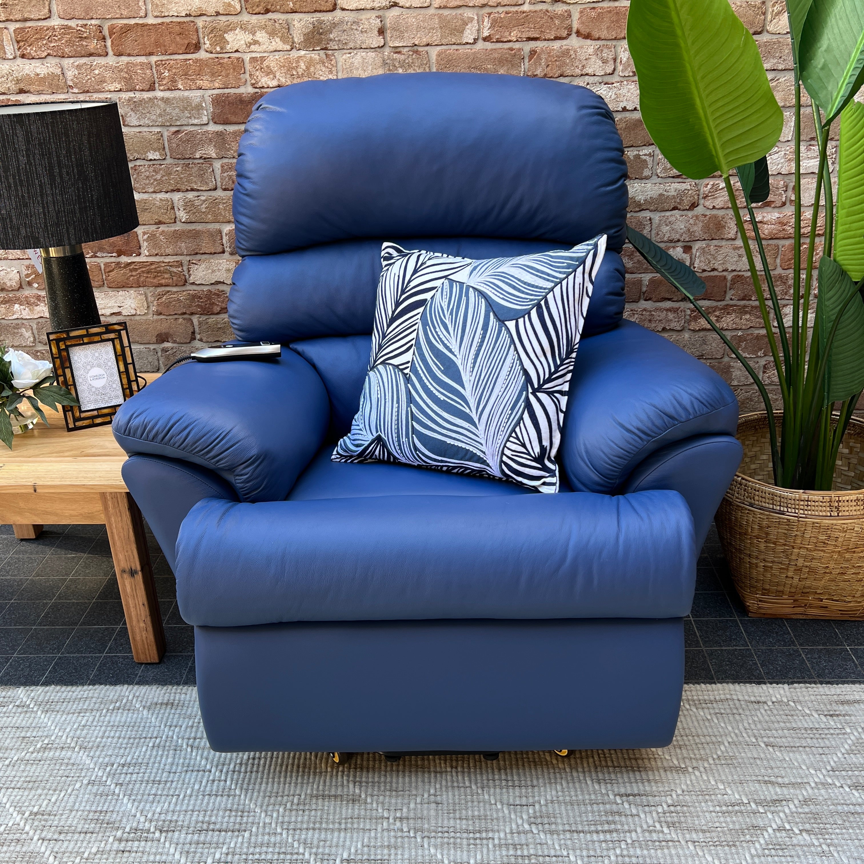 Brighton recliner online